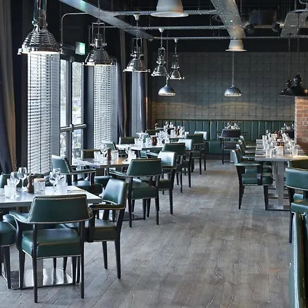 Hotell Village 4*