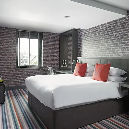 Village Hotel 4*