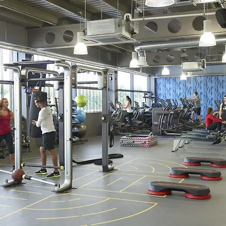 Otel Village Glasgow