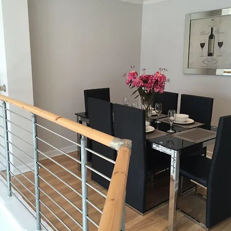 Hotel Clyde Waterfront 3*