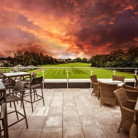 Parklands & Country Club 4* Ньютон-Мернс