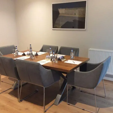 Premier Hotell 4*