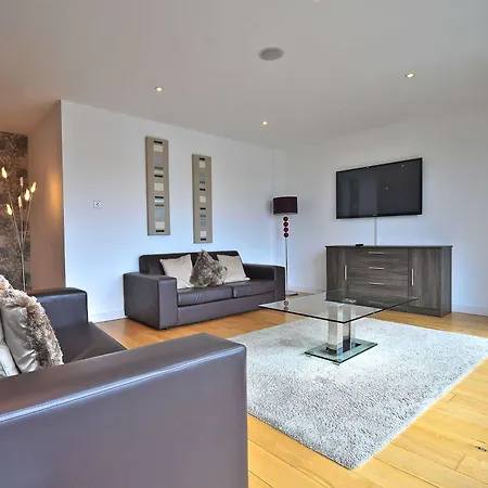 Apartment Executive 7 *