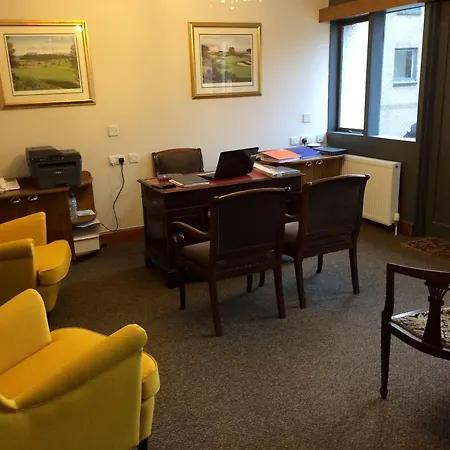Hotel Crosshill House 4*