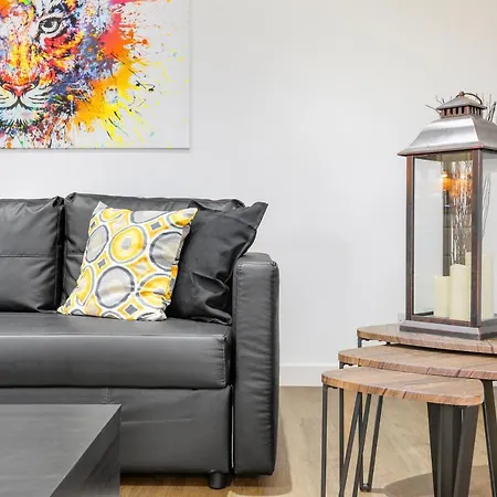 Vkm Apartment Glasgow
