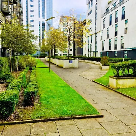River Clyde West End - 2 Bedrooms Apartment