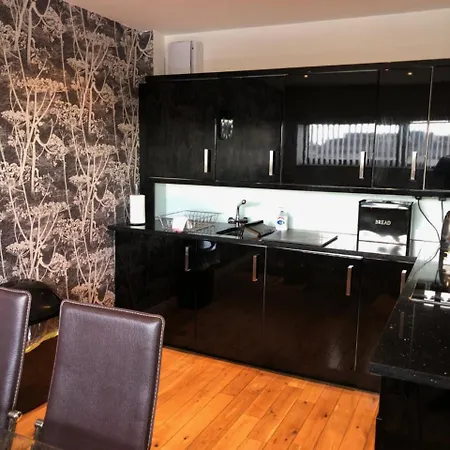 Clyde View Apartment