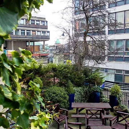 Victorian House 3* Glasgow