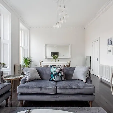 Luxury 4 Bed Townhouse In Prestigious West End * Glasgow