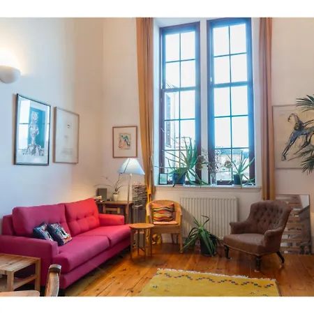 Beautifully Kept Mezzanine Flat ★school Of Art★ * Glasgow