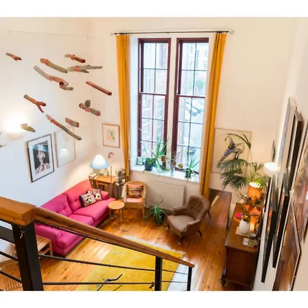 Beautifully Kept Mezzanine Flat ★school Of Art★ Apartment