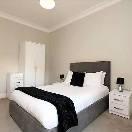 219 Saint Vincent Street Apartment Glasgow