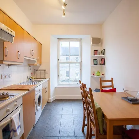 Beautiful Homely Flat In The Centre Of West End * Glasgow