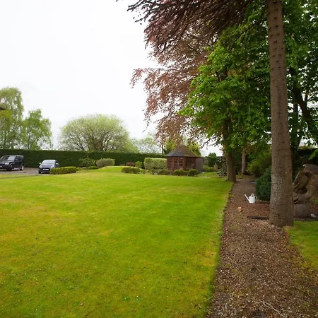 Stunning Victorian With Large Private Garden Villa *