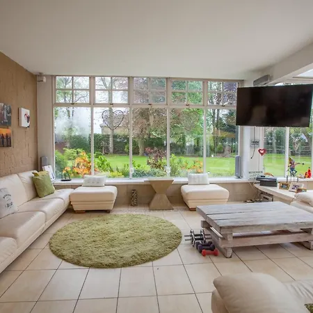 Villa Stunning Victorian With Large Private Garden