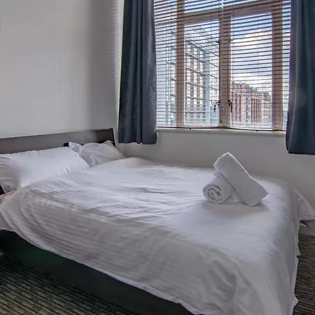 Apartment Stunning 2 Bed Flat In The Heart Of Merchant City Glasgow