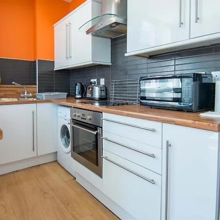 Stunning 2 Bed Flat In The Heart Of Merchant City Apartment Glasgow