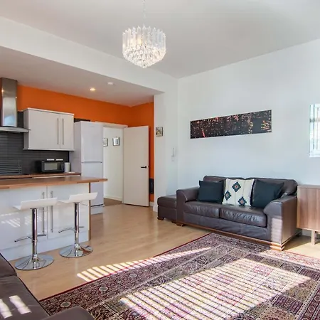 Apartment Stunning 2 Bed Flat In The Heart Of Merchant City Glasgow