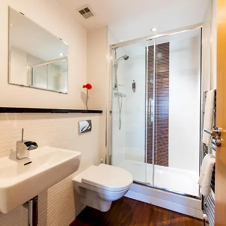 The Spires Serviced Apartament