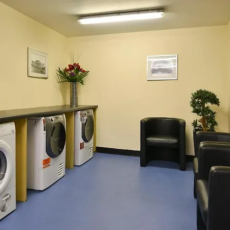 Hotel apartamentowy Fraser 4*