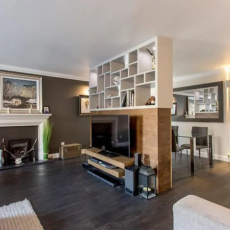 Luxury West End Apt. W/ Private Outdoor Area Appartamento Glasgow