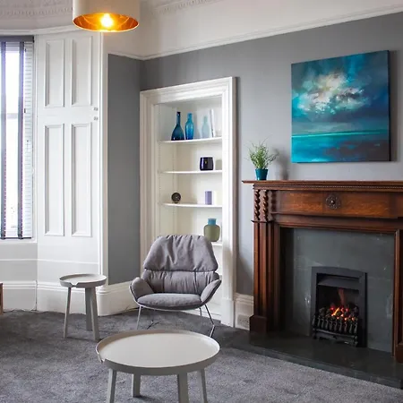 Anchored - Spacious In Glasgow's Southside *
