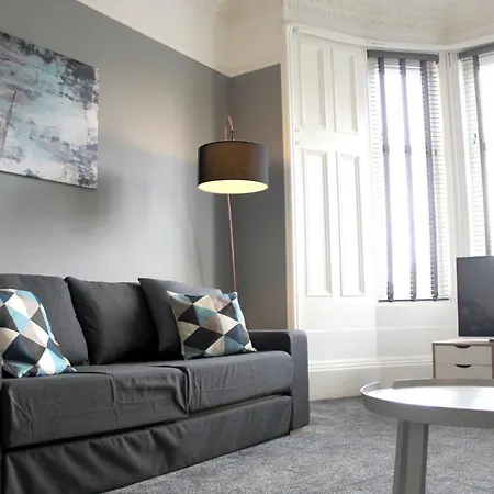 Anchored - Spacious In Glasgow's Southside