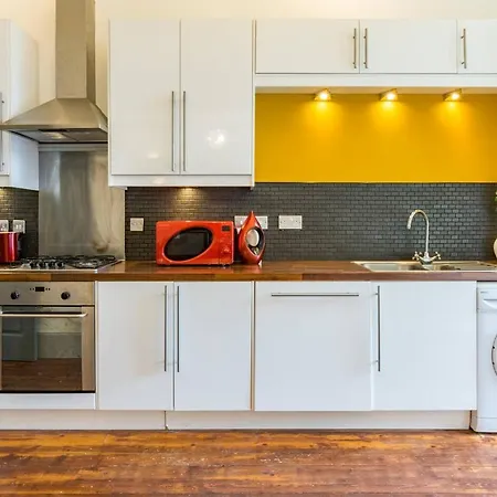 Stunning 2 Bedroom In Heart Of West End * Glasgow