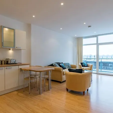 2 Bedroom Luxury In West End Apartment