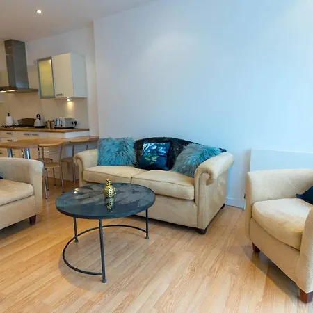 Apartment 2 Bedroom Luxury In West End Glasgow