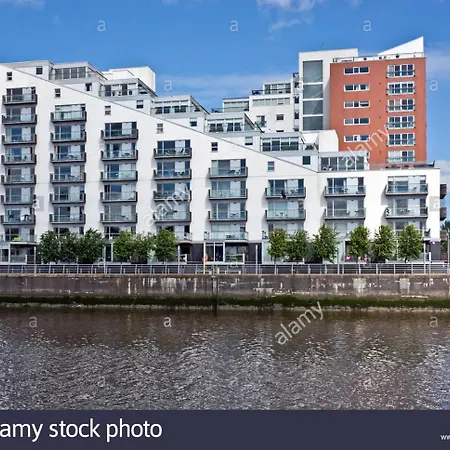 2 Bedroom Luxury In West End Glasgow