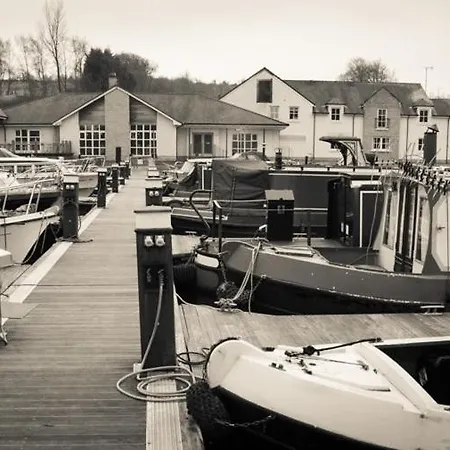 The Boat House 3* Kilsyth