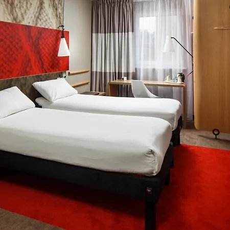 Ibis Centre – Sauchiehall St Hotel 3*