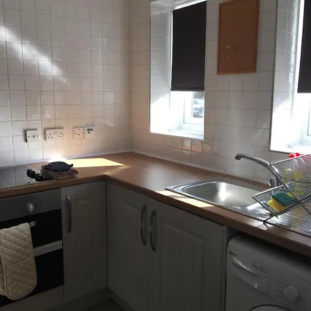 Charing Cross Apartment *