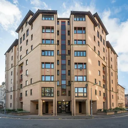 Parsonage Square Apartment