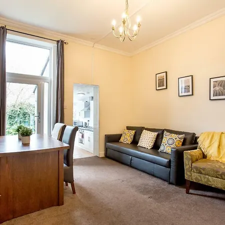 Lomond Serviced Apartments- Hydro House *
