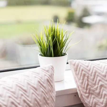 Lomond Serviced Apartments- Hydro House *