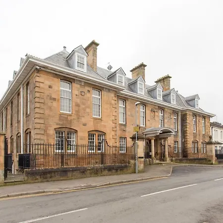 Lomond Serviced Apartments- Hydro House Holiday home *
