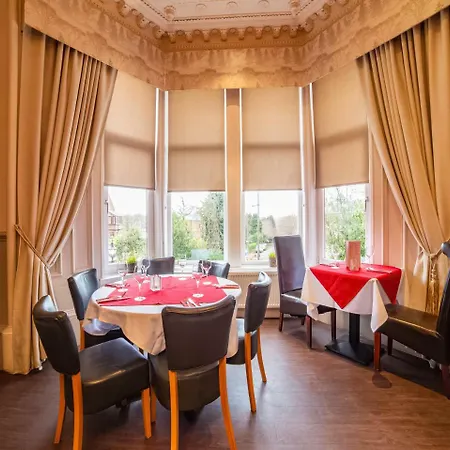 Redstone Otel Uddingston