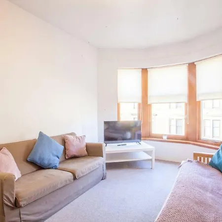 Apartment Comfortable And Fresh 1 Bedroom *