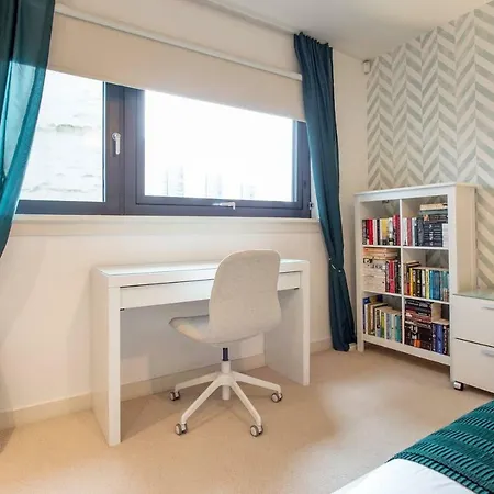 Bright Riverside Apt. W/ Terrace *