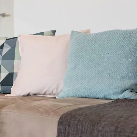 Bright Riverside Apt. W/ Terrace *