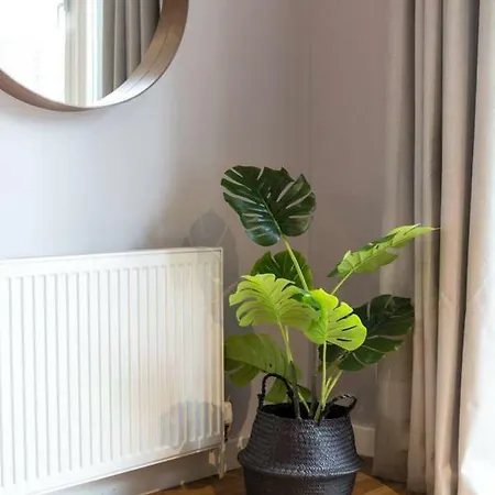 Chic & Quiet City Centre Apt! Glasgow