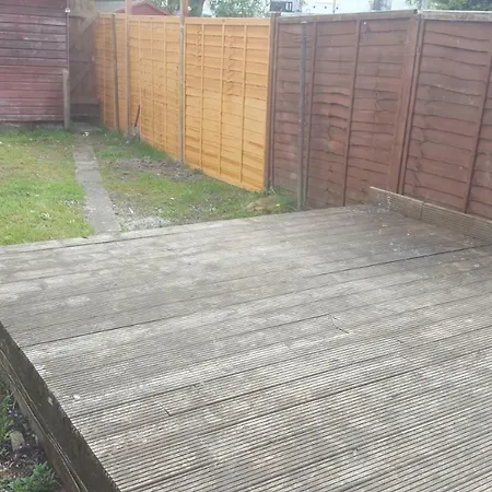 Dragon - Muirdrum House 3 Bedroom