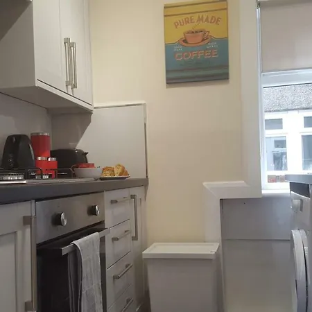 Dragon - Muirdrum House 3 Bedroom