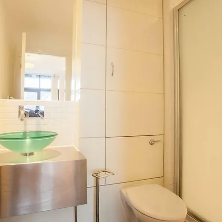 Stunning Flat With Huge Balcony And River View *