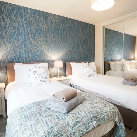 Lomond Serviced Apartments- Emirates Апартаменты *