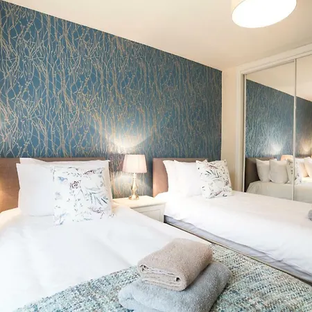 Apartment Lomond Serviced Apartments- Emirates