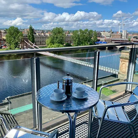 Principal - Clyde Waterfront Daire *