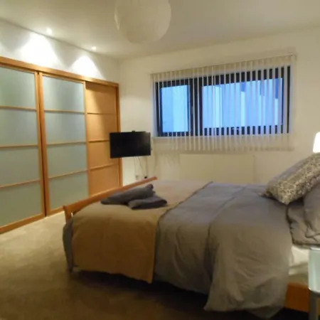 Modern 2-bedroom Near Sse Hydro And Sec 公寓